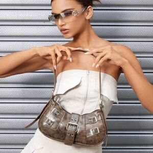 lomeens shoulder bag hobo with vintage rivet embellishments & decorative blocks